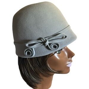 Jeanne Marie by Kathy Jeanne Felt Cloche Hat in Light Gray